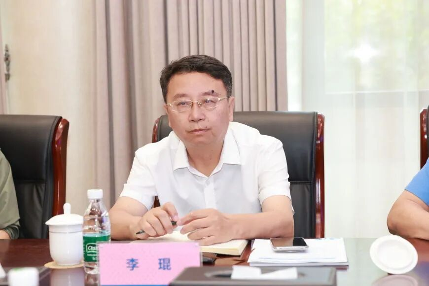 科远考察图片李 科远考察图片李